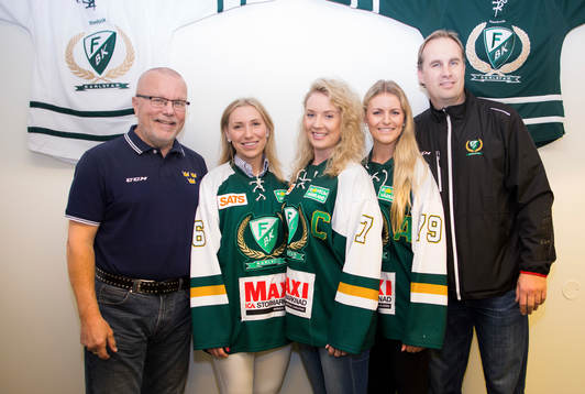 Presskonfernes med damlandslagets tränare Leif Boork