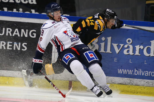 s Anton Karlsson