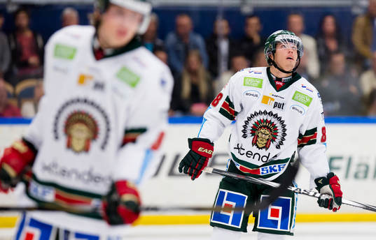 Frölundas Andreas Johnson (h) deppar