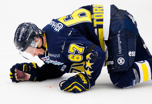 s Christoffer Törngren blöder