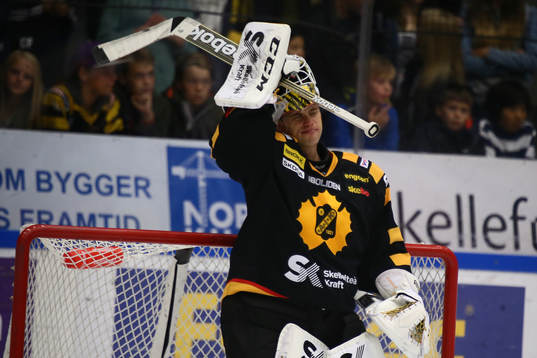 Skellefteås målvakt Markus Svensson deppar