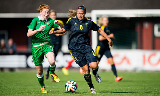 Irlands Hayley Nolan och Sveriges Ingrid Filippa Angeldal