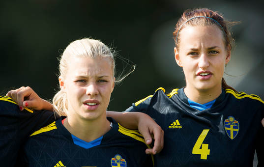 Sveriges Lotta Ökvist och Nathalie Björn
