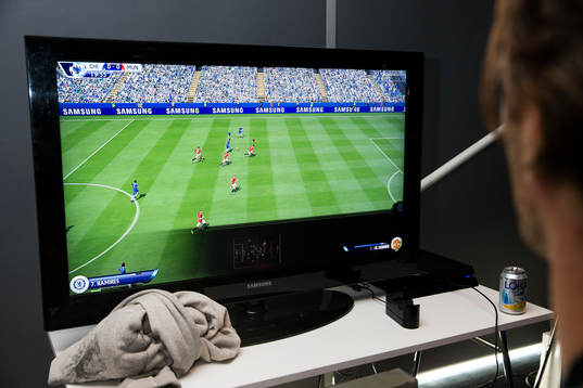 Djurgårdens Philip Hellqvist testspelar FIFA15