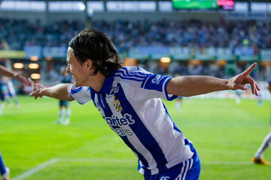 IFK Göteborgs Lasse Vibe jublar