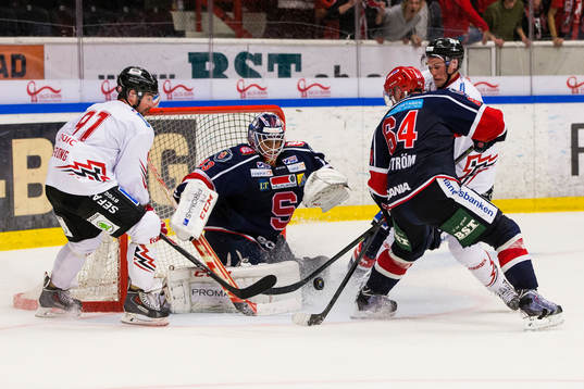 Södertäljes målvakt Sebastian Idoff och David Lidström