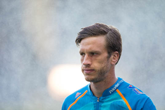 IFK Göteborgs Gustav Svensson innan fotbollsmatchen i