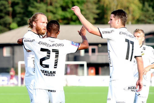 Häckens Nasiru Mohammed jublar