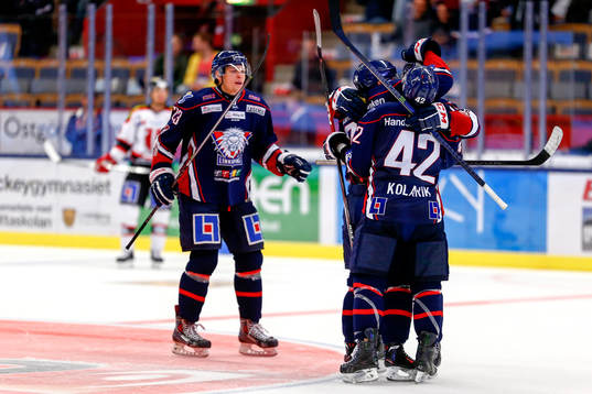 Linköpings Jonas Almtorp jublar