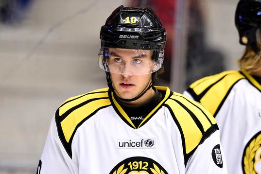 Brynäs Mattias Nörstebö på uppvärmningen