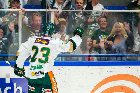 Färjestads Martin Røymark jublar