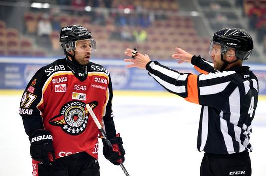 Luleås Per Ledin blir utvisad