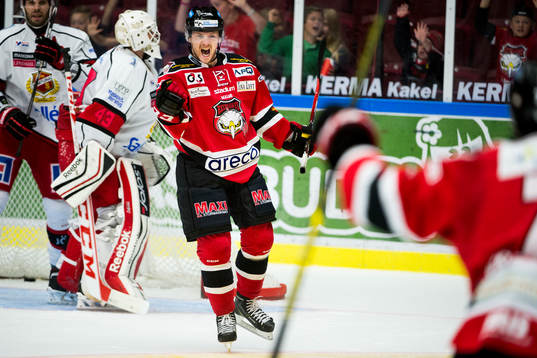 Malmö Redhawks Nicklas Jadeland jublar