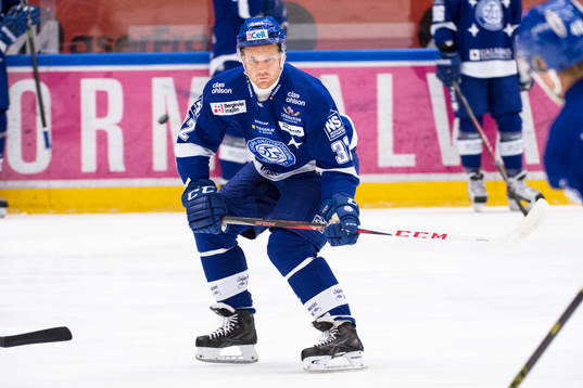 Leksands Jens Bergenström på uppvärmningen före