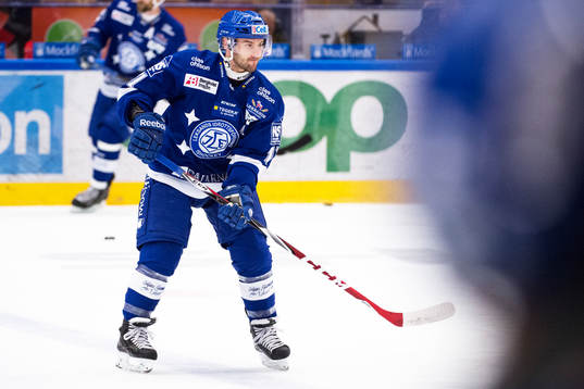 Leksands Chris Connolly på uppvärmningen före