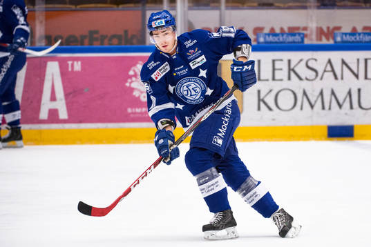 Leksands Tobias Forsberg på uppvärmningen före
