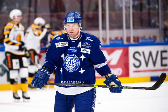 Leksands Jonas Frögren på uppvärmningen före