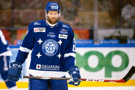 Leksands Joonas Rönnberg på uppvärmningen före