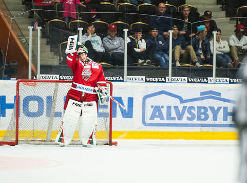 Modos målvakt Adam Reideborn