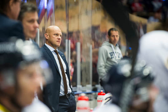 s tränare Andreas Johansson