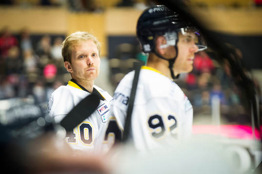 s målvakt Erik Ersberg och Teemu Laine