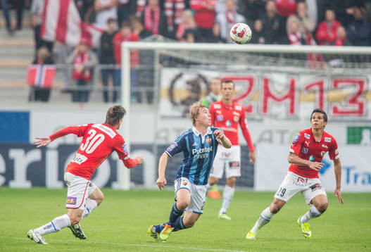 Kalmars Cesar Santin, Djurgårdens Simon Tibbling och