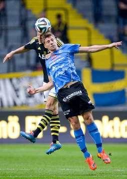 s Per Karlsson och Halmstads Mikael Boman