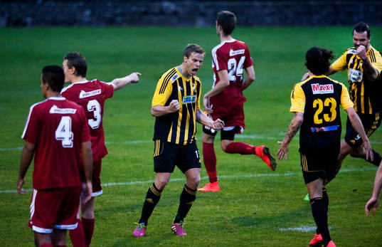 IFK Hässleholms Jesper Eliasson har kvitterat till 1-1 på