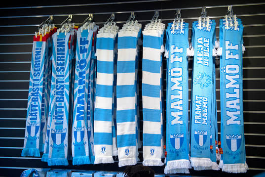 Supporterhalsdukar för Malmö FF i shoppen