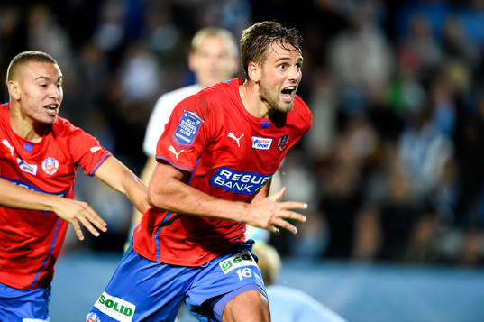 Helsingborgs Mikael Dahlberg jublar