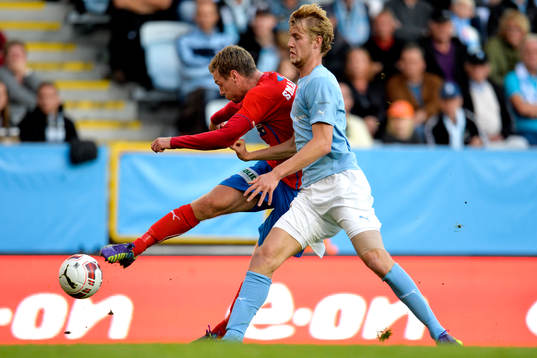 Helsingborgs Darijan Bojanic och Malmö FFs Filip Helander