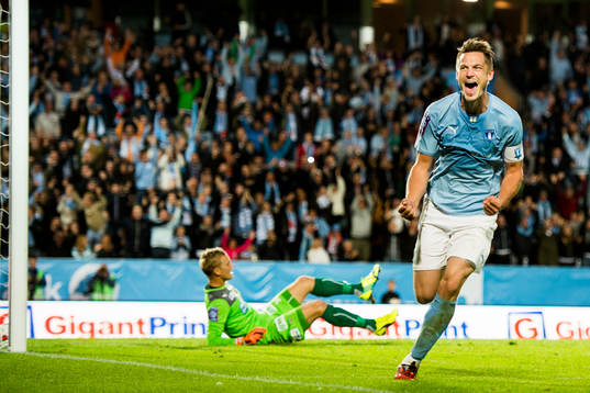 Malmö FFs Markus Rosenberg jublar