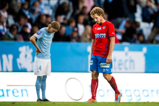 Helsingborgs Christoffer Andersson (th) och Malmö FFs