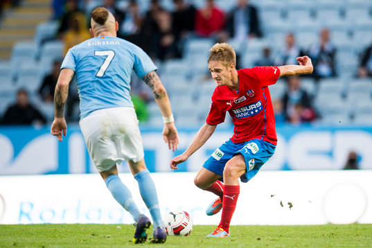 Helsingborgs Johan Mårtensson utmanar Malmö FFs Magnus