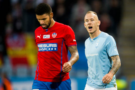 Malmö FFs Magnus Eriksson är irriterad på Helsingborgs