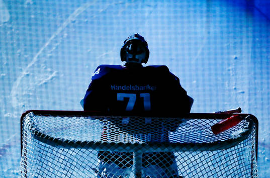 Linköpings David Rautio före ishockeymatchen i SHL mellan
