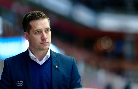 Växjös tränare Sam Hallam