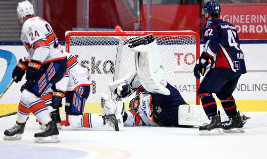 Mål 2-2 av Linköpings Jacob Micflikier (utanför bild)