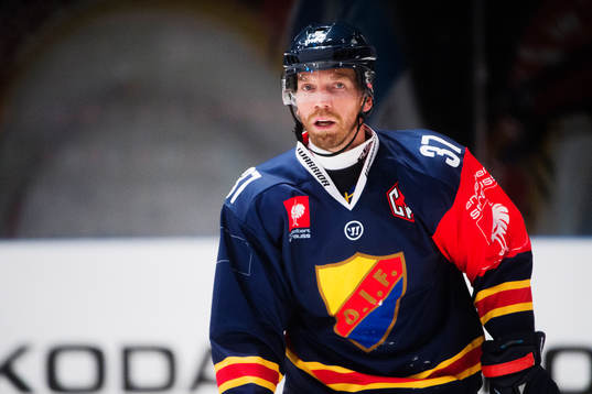 Djurgårdens Mikael Samuelsson