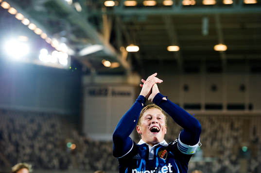 Djurgårdens Emil Bergström jublar