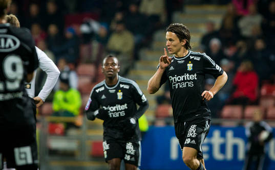 IFK Göteborgs Lasse Vibe gjorde hattrick mot Örebro, på