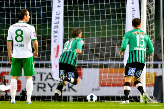 Varbergs Karl Söderström gör 1-0