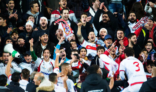 Bläddra bland fler bilder av Fotboll, Superettan, Syrianska - Assyriska