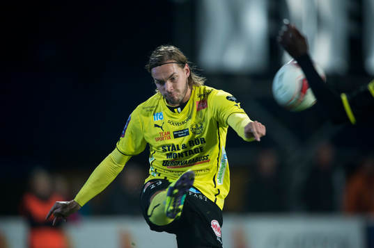 Mjällbys Danny Ervik i matchen i allsvenskan mellan