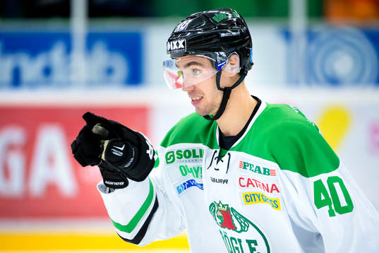 Rögles Jesper Jensen jublar