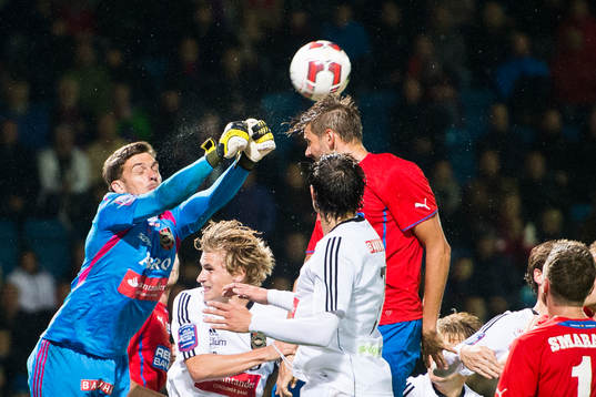 Helsingborgs Mikael Dahlberg nickar och Brommapojkarnas