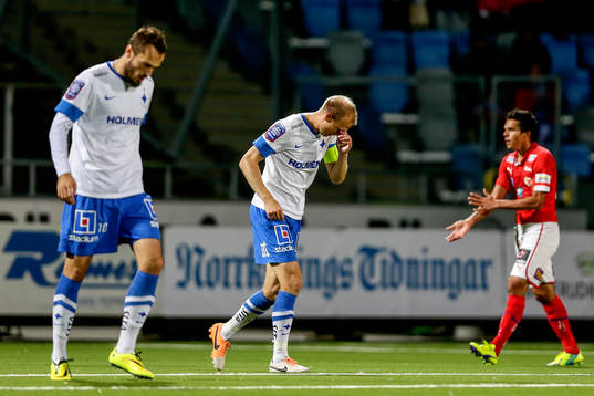 Norrköpings Andreas Johansson och Emir Kujovic deppar och