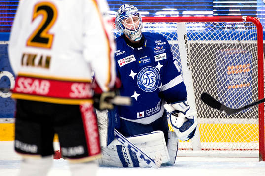 Leksands målvakt Oscar Alsenfelt deppar