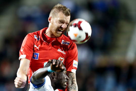 Kalmars Marcus Nilsson och Norrköpings Alhaji Kamara