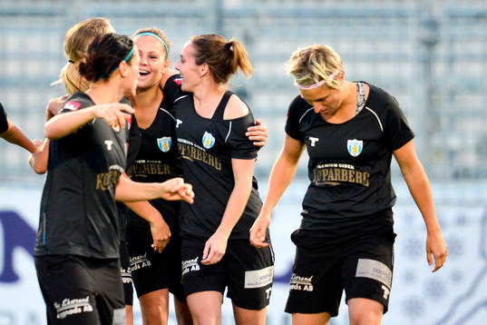 Göteborgs Lieke Martens jublar